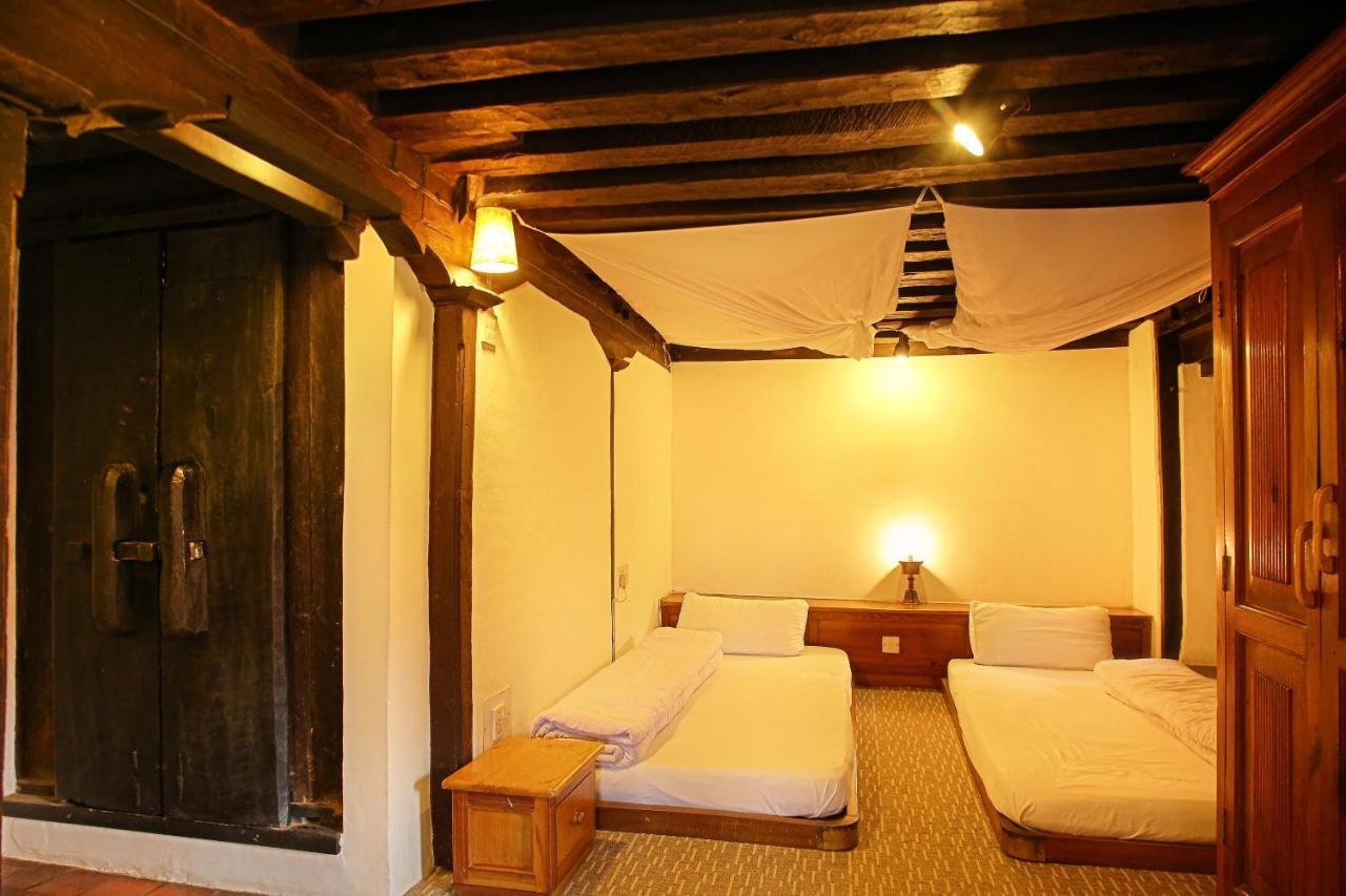 Newa Chen Historic House Unesco Lalitpur Eksteriør billede