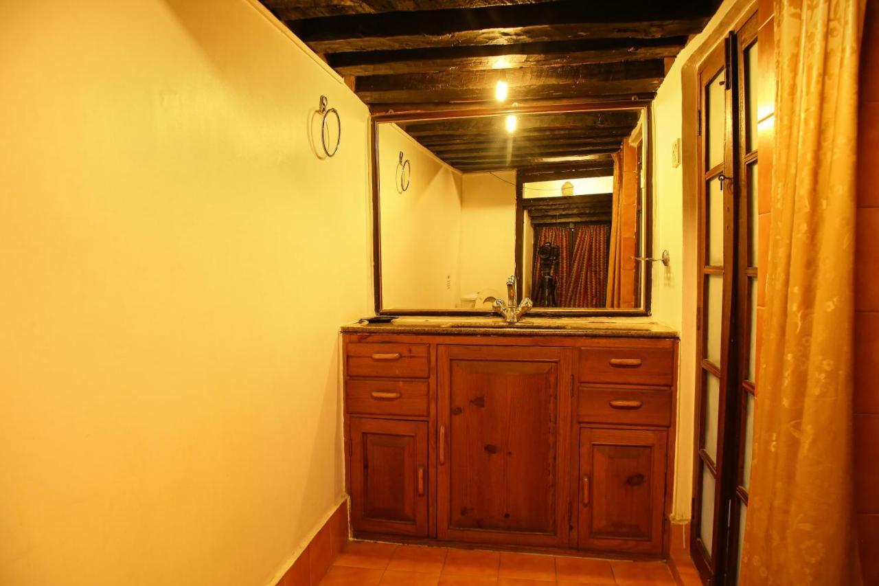 Newa Chen Historic House Unesco Lalitpur Eksteriør billede